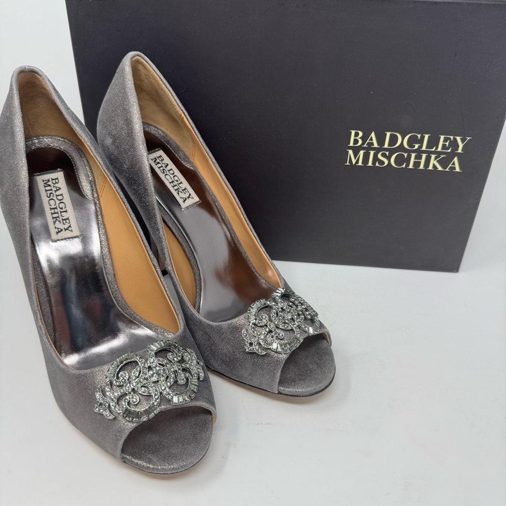 Badgley Mischka embellished gray silver satin heel SUSAN open toe shoes pump 8 M
